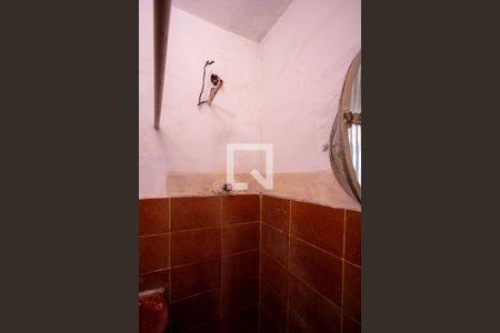 Banheiro de casa para alugar com 2 quartos, 70m² em Itaúna, São Gonçalo