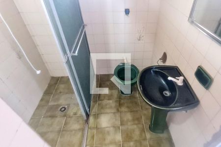 Banheiro da Suíte de casa para alugar com 2 quartos, 120m² em Jardim Vila Galvao, Guarulhos