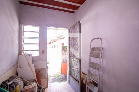 Sala de casa para alugar com 1 quarto, 37m² em Itaúna, São Gonçalo