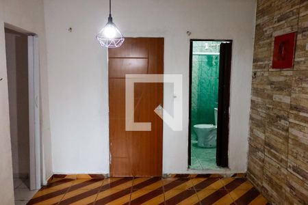 Sala de casa para alugar com 2 quartos, 50m² em Bussocaba, Osasco