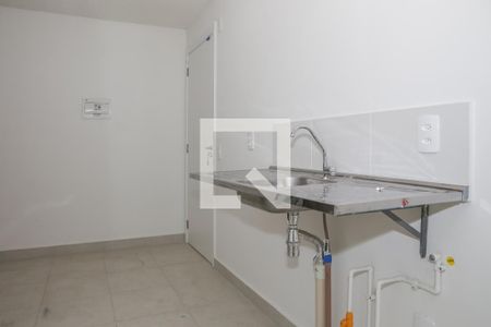 Sala e Cozinha de apartamento para alugar com 2 quartos, 35m² em Parque Industrial Tomas Edson, São Paulo