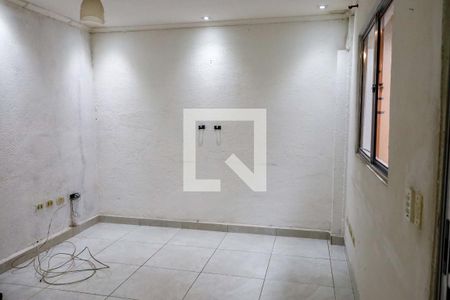sala de casa para alugar com 2 quartos, 50m² em Bussocaba, Osasco