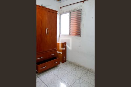 Quarto 1 de casa para alugar com 2 quartos, 50m² em Bussocaba, Osasco