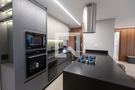 Cozinha de apartamento para alugar com 2 quartos, 89m² em Cambuí, Campinas