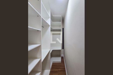 Closet - Quarto 1 de apartamento para alugar com 2 quartos, 60m² em Baeta Neves, São Bernardo do Campo