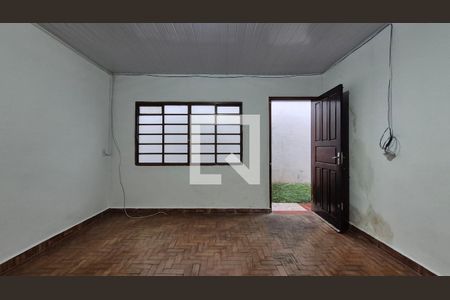 Sala de casa à venda com 2 quartos, 120m² em Pinheirinho, Santo André
