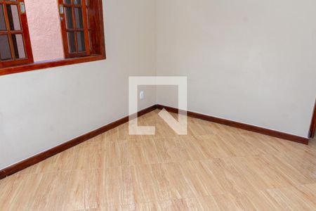 Sala de casa para alugar com 5 quartos, 120m² em Inhoaíba, Rio de Janeiro