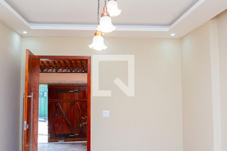 Sala de casa para alugar com 5 quartos, 120m² em Inhoaíba, Rio de Janeiro