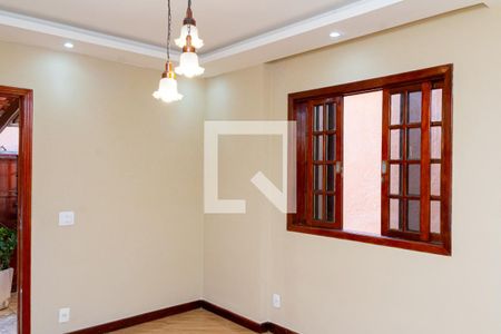 Sala de casa para alugar com 5 quartos, 120m² em Inhoaíba, Rio de Janeiro