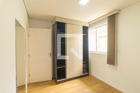 Quarto 2 de apartamento para alugar com 3 quartos, 70m² em Hauer, Curitiba