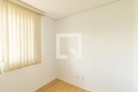 Quarto 1 de apartamento para alugar com 3 quartos, 70m² em Hauer, Curitiba