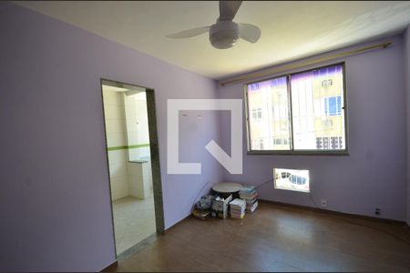 Sala de apartamento para alugar com 1 quarto, 40m² em Bento Ribeiro, Rio de Janeiro