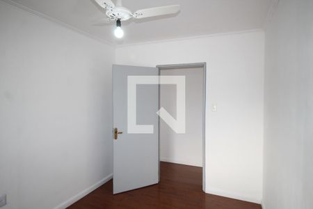 Quarto 1 de apartamento para alugar com 2 quartos, 62m² em Humaitá, Porto Alegre