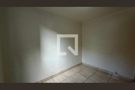 Apartamento à venda com 2 quartos, 49m² em Jardim Ester Yolanda, São Paulo