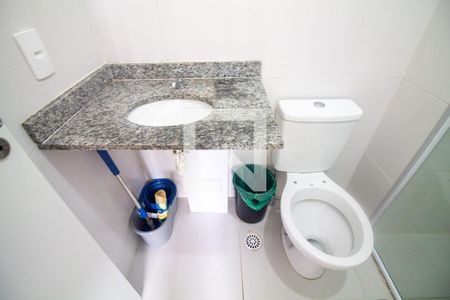 Banheiro da Suíte de apartamento para alugar com 1 quarto, 27m² em Campo Belo, São Paulo