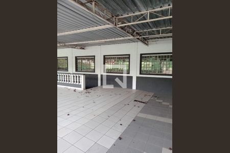 Casa para alugar com 3 quartos, 2690m² em Granja Nossa Senhora Aparecida, Embu das Artes