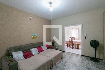 Casa à venda com 3 quartos, 180m² em Tupi, Belo Horizonte