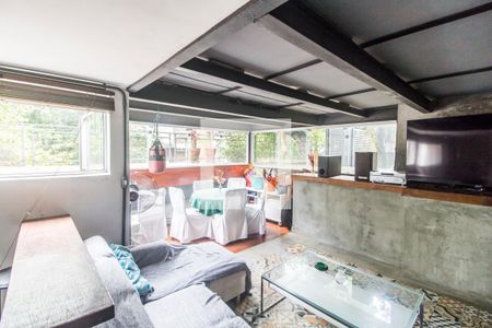 Sala de casa de condomínio para alugar com 3 quartos, 506m² em Vilarejo, Carapicuíba