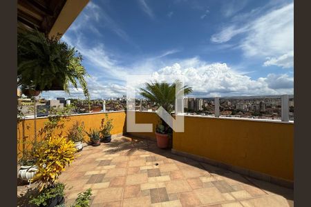 Apartamento à venda com 3 quartos, 176m² em Itamarati, Belo Horizonte