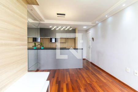 Sala de apartamento para alugar com 3 quartos, 57m² em Colônia (zona Leste), São Paulo
