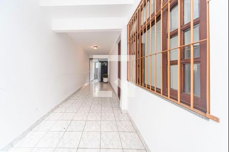 Corredor Externo de casa à venda com 3 quartos, 240m² em Vila Valparaíso, Santo André