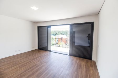 Suíte master de casa de condomínio à venda com 4 quartos, 387m² em Cidade Tamboré, Santana de Parnaíba