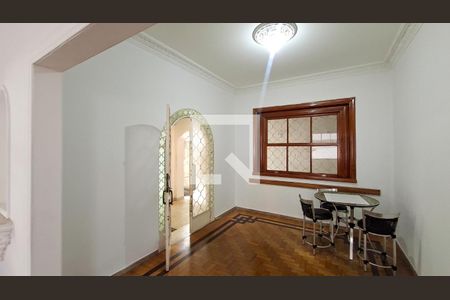 Casa para alugar com 5 quartos, 280m² em Carmo, Belo Horizonte
