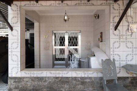 Quintal de casa para alugar com 3 quartos, 160m² em Vila Valqueire, Rio de Janeiro