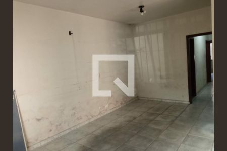 Casa à venda com 2 quartos, 110m² em Vila Romero, São Paulo