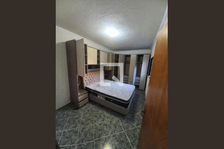 Quarto de casa para alugar com 4 quartos, 240m² em Jardim Rosa de Franca, Guarulhos