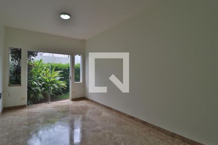Sala de casa para alugar com 4 quartos, 424m² em Morada da Colina, Uberlândia