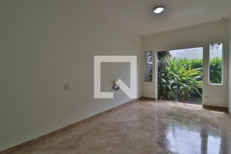 Sala de casa para alugar com 4 quartos, 424m² em Morada da Colina, Uberlândia