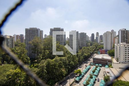 Vista Quarto 2 de apartamento para alugar com 3 quartos, 136m² em Jardim Londrina, São Paulo