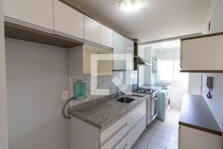 Cozinha e Área de Serviço de apartamento à venda com 2 quartos, 63m² em Cristal , Porto Alegre