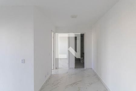 Sala e Cozinha  de apartamento para alugar com 2 quartos, 37m² em Vila Ré, São Paulo