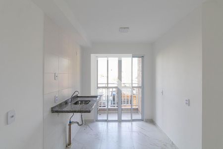 Sala e Cozinha  de apartamento para alugar com 2 quartos, 37m² em Vila Ré, São Paulo