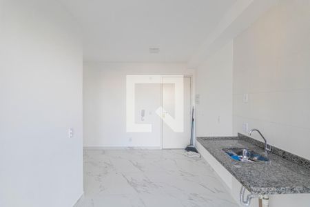 Sala e Cozinha  de apartamento para alugar com 2 quartos, 37m² em Vila Ré, São Paulo