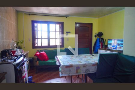 Cozinha/sala de casa à venda com 4 quartos, 102m² em Medianeira, Porto Alegre