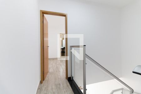 Corredor de casa à venda com 2 quartos, 84m² em Vila Santo Estefano, São Paulo