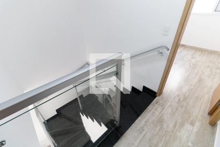 Escada de casa à venda com 2 quartos, 84m² em Vila Santo Estefano, São Paulo