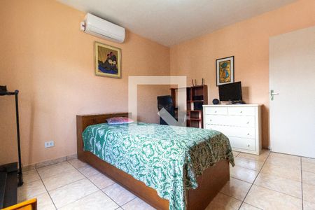 Quarto 2 de casa à venda com 2 quartos, 110m² em Vila Guilhermina, São Paulo