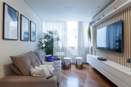 Sala de TV de apartamento à venda com 4 quartos, 232m² em Buritis, Belo Horizonte