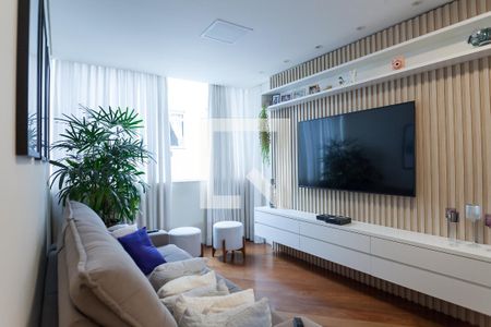 Sala de TV de apartamento à venda com 4 quartos, 232m² em Buritis, Belo Horizonte