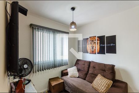 Sala de apartamento para alugar com 2 quartos, 40m² em Jardim Adelfiore, São Paulo