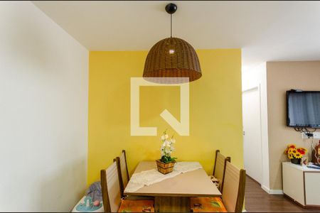 Sala de apartamento para alugar com 2 quartos, 40m² em Jardim Adelfiore, São Paulo