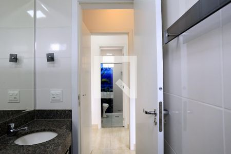 Banheiro da Suíte de apartamento à venda com 2 quartos, 59m² em Palmares, Belo Horizonte