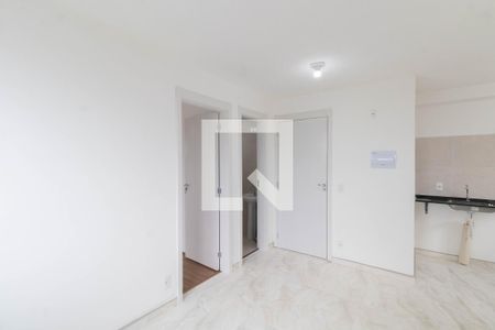 Sala e Cozinha de apartamento para alugar com 2 quartos, 34m² em Jardim America da Penha, São Paulo