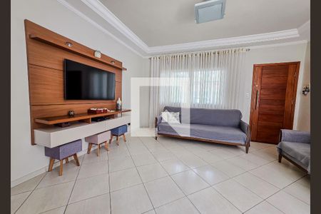 Casa à venda com 3 quartos, 118m² em Vila Lucinda, Santo André