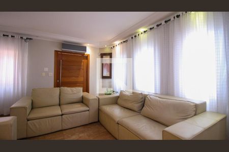 Casa à venda com 3 quartos, 300m² em Jardim Vila Formosa, São Paulo