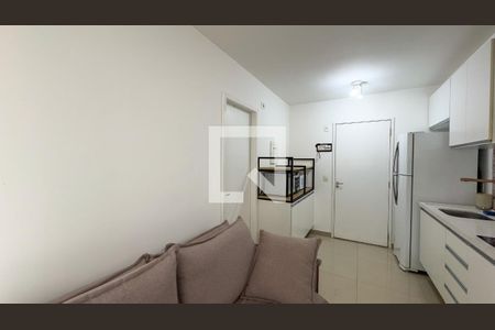 sala e cozinha de apartamento para alugar com 1 quarto, 32m² em Santo Amaro, São Paulo